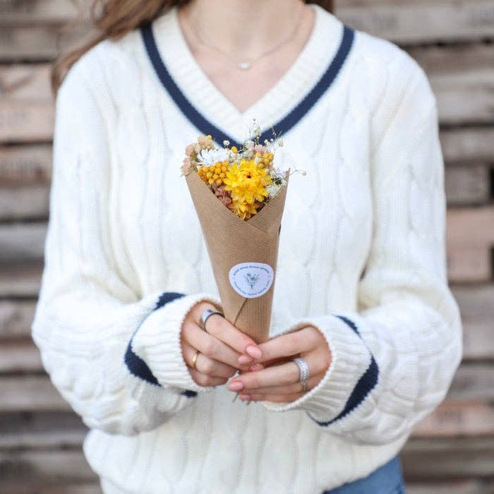 Mini Dried Glow Bouquet