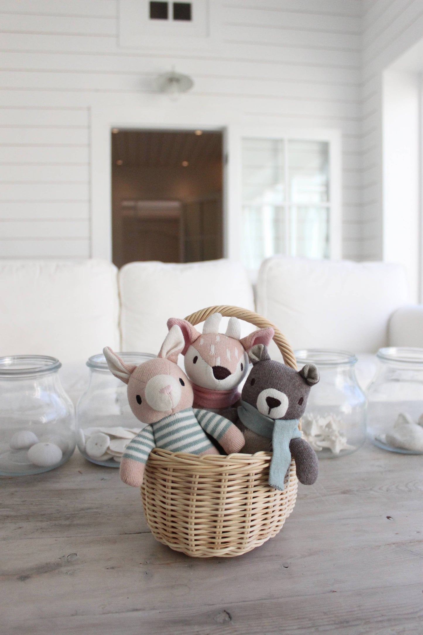 ThreadBear Finbar Hare - Knitted Soft Toy 18cm